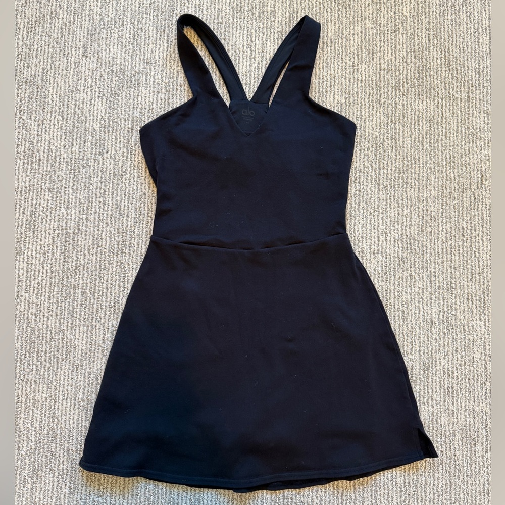 ALO Yoga Airbrush Real Dress in Size XS black